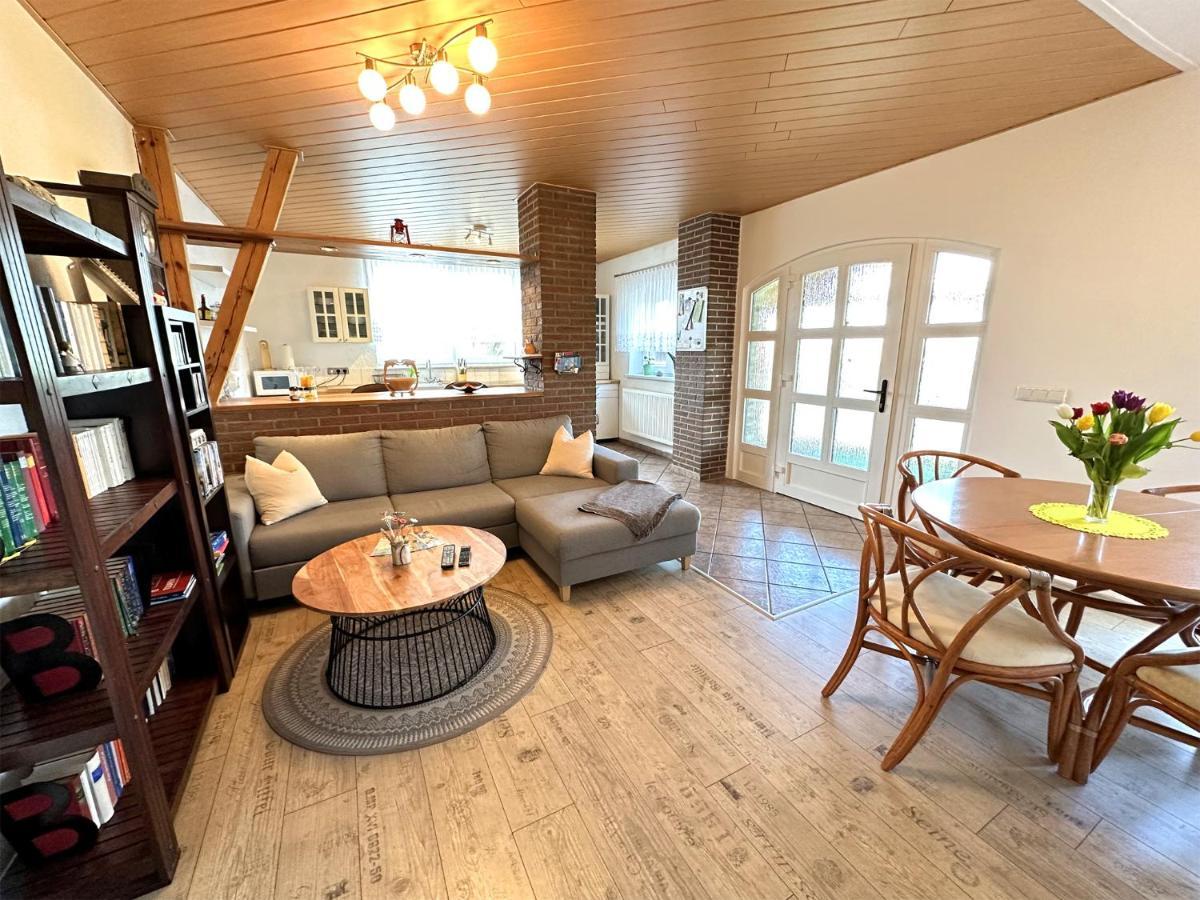 Behindertengerechte Ferienwohnung Nossentiner Huette Eksteriør billede