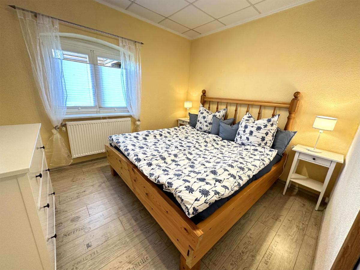 Behindertengerechte Ferienwohnung Nossentiner Huette Eksteriør billede